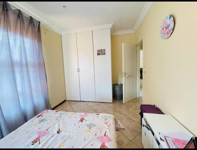 3 BEDROOM HOUSE FOR SALE IN NEW STATE AREA